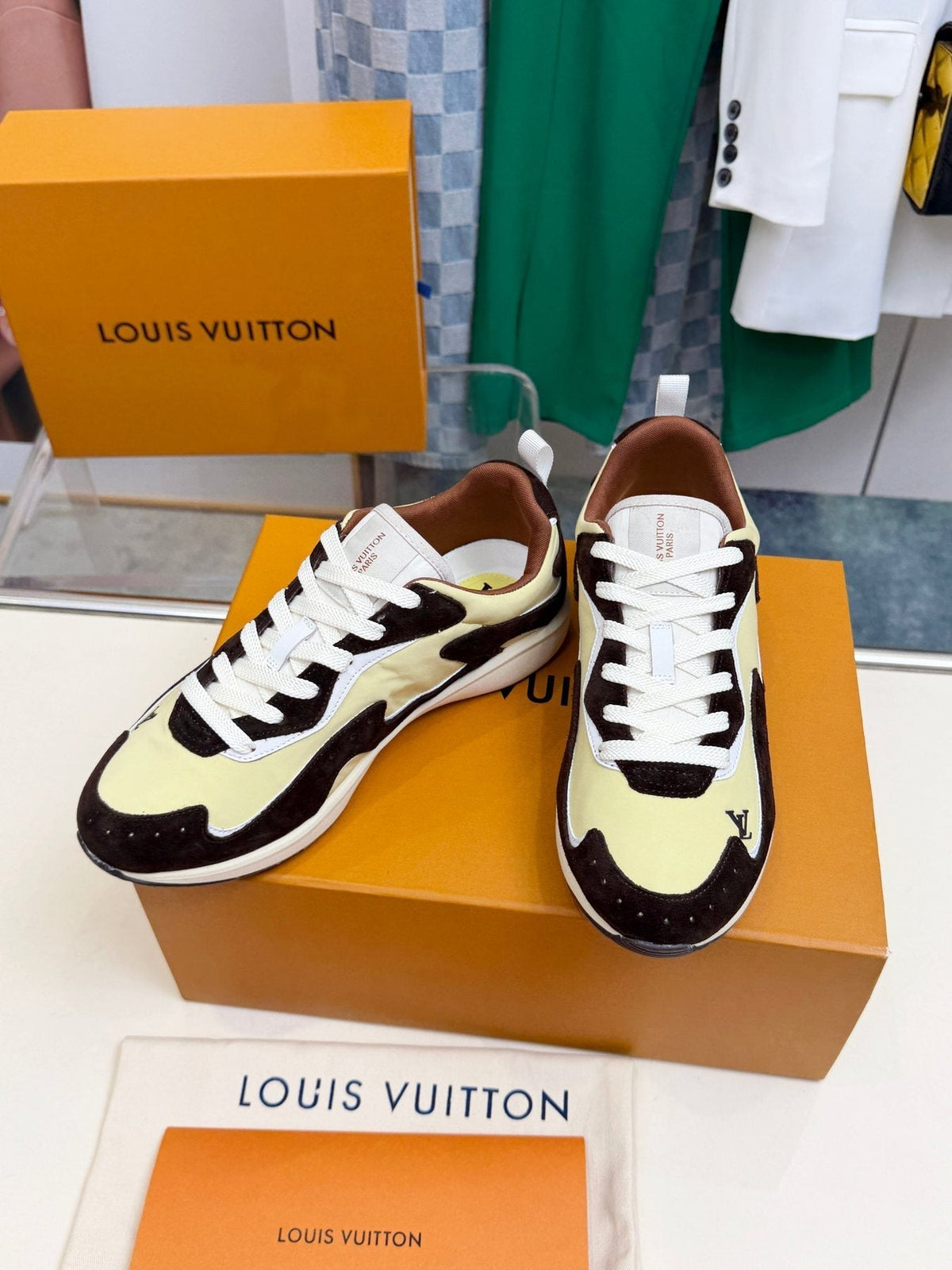 Louis Vuitton Drop 300 Low-Top Sneakers